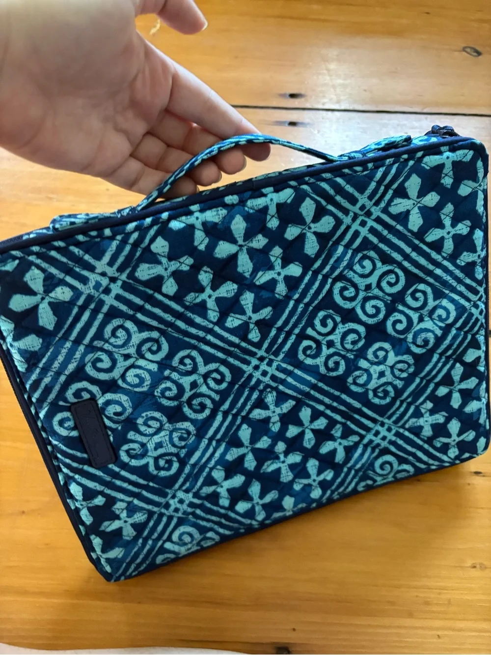 NEW Vera Bradley Tablet Tamer Organizer Cuban Tiles Navy Teal Aquamarine Pattern